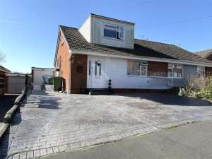 Coombe Park Road, Stone