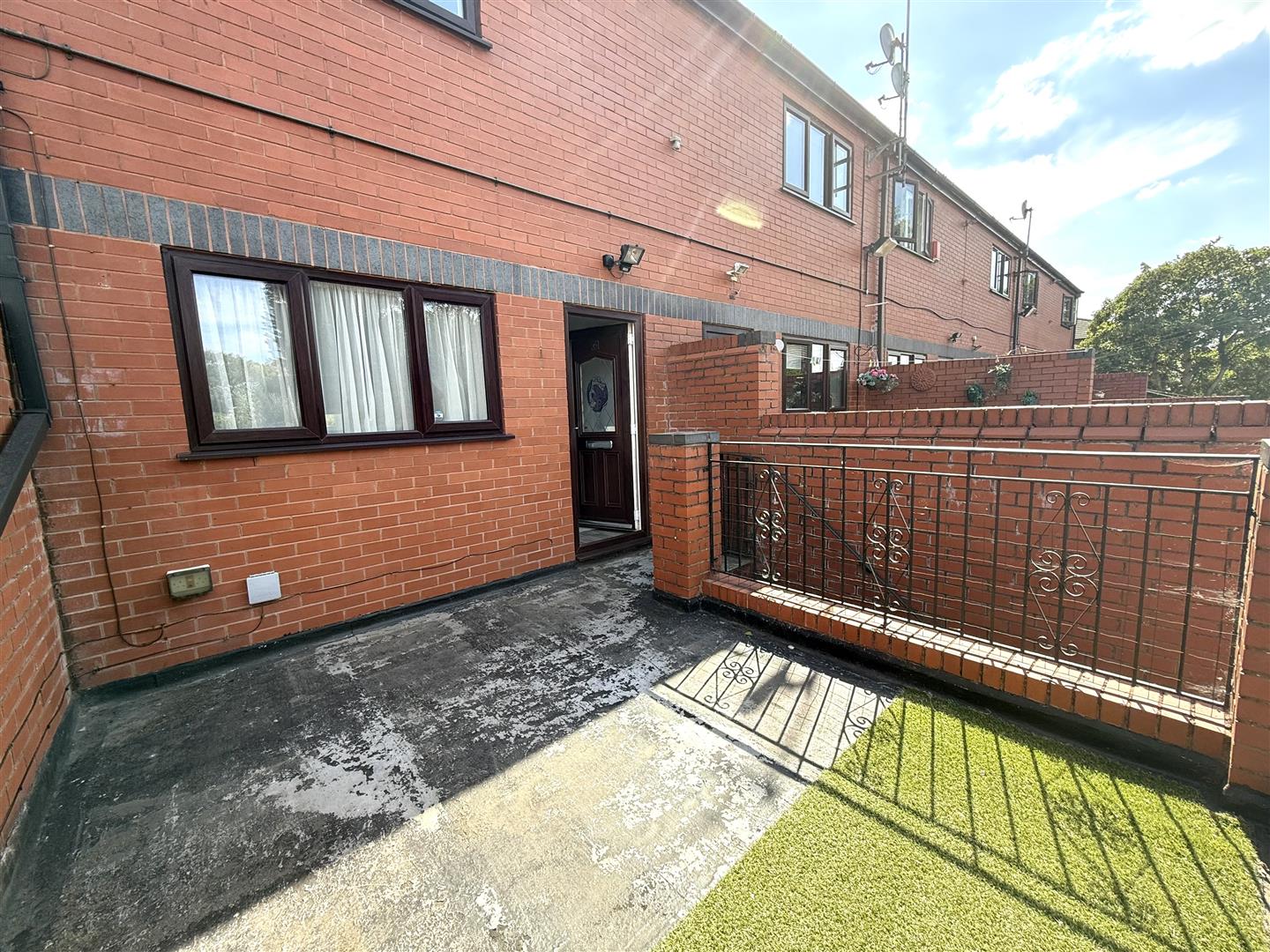 Cardigan Place